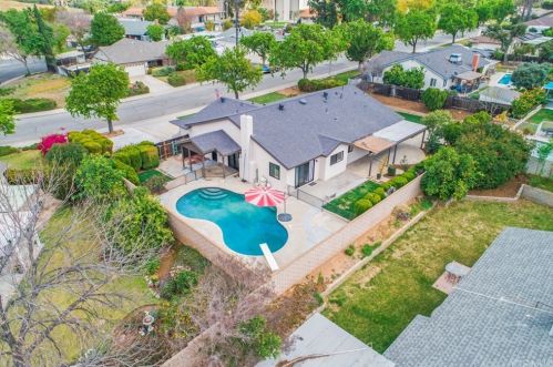5545 Gloucester Way, Riverside CA  92506-3425 exterior