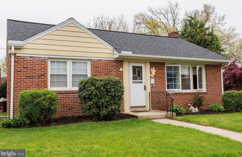 924 Rolridge Ave, Lancaster PA  17603-5739 exterior