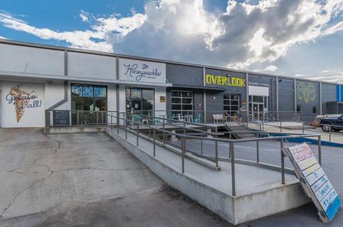 1222 Lorenzo Dr, Atlanta GA  30310-3946 exterior