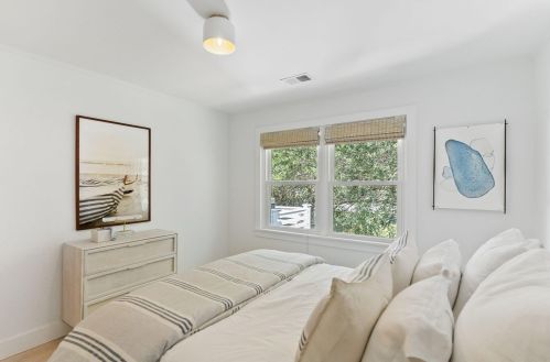 8 Ocean Park Ct, Isle Of Palms SC  29451-2244 exterior