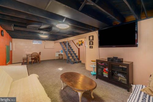 143 Orange St, Carlisle PA 17013-2229 exterior