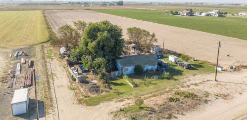 5202 Faith Home Rd, Turlock, CA 95380-9358