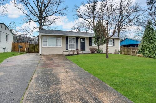 3660 Fairlane Dr, Atlanta GA  30331-1518 exterior