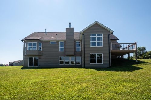 219 Lone Wolf Dr, Festus, MO 63028-6213