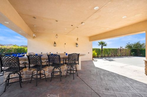 7756 Kingdom Dr, Riverside CA  92506 exterior