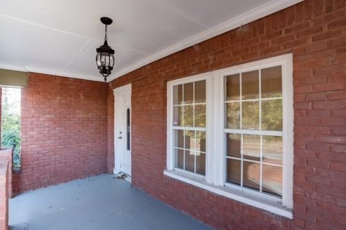 2750 Harris St, Atlanta GA  30344-6930 exterior