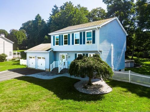 46 Brentwood Ct, Middletown, CT 06457-7908