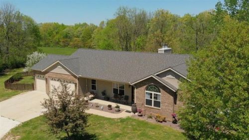 17813 Beaver Lake Rd, Otterville, IL 62037-2240