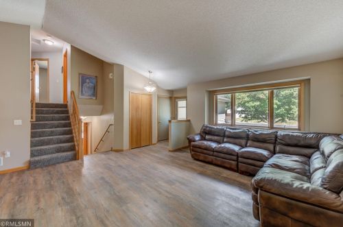 1090 Heather Dr, Saint Paul MN  55129-8573 exterior