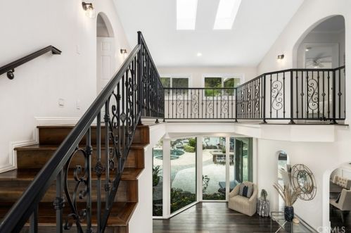 10228 Overhill Dr, Santa Ana CA  92705-1595 exterior