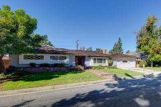 415 San Juan Pl, Pasadena, CA 91107-5312