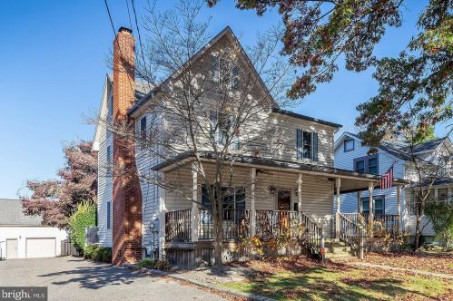 19 Union Ave, Stratford, NJ 08084-1307