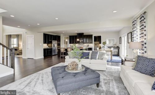 43 Winifred Dr, Hanover PA 17331 exterior