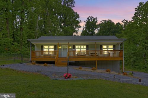 227 Mountain Heights Rd, Front Royal, VA 22630-5571