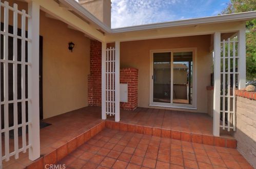 1205 Cleveland Rd, Glendale CA  91202-2602 exterior