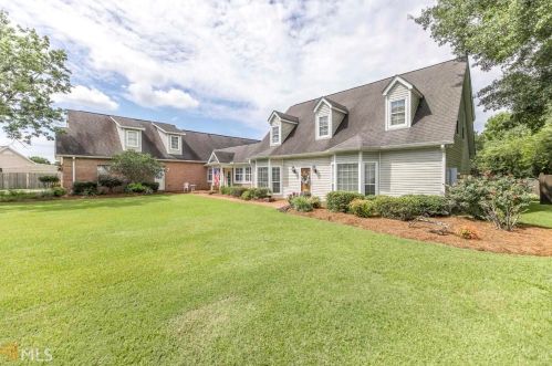 633 Thompson Mill Rd, Bonaire, GA 31005-3518