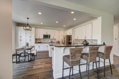 5756 Danube Cir, Aurora CO 80015-5148 exterior