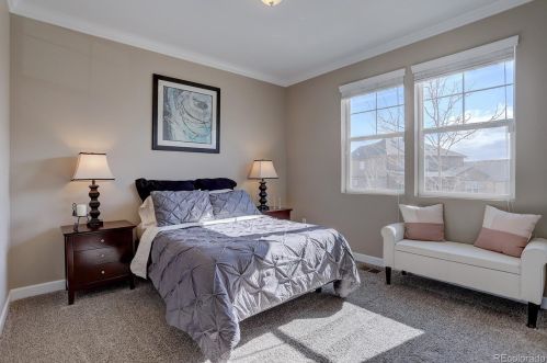 7275 Oak Hill Ct, Aurora CO 80018-1734 exterior