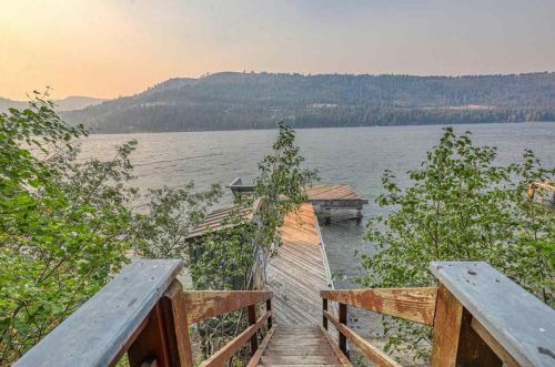 14270 Shr Dr, Truckee CA  96161-3430 exterior