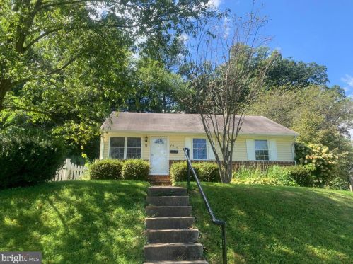 7715 Lunceford Ln, Falls Church, VA 22043-1207
