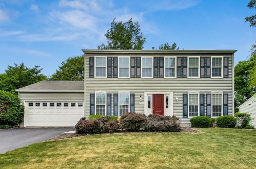 1045 Big Eagle Trl, Carol Stream, IL 60188-9153