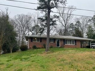 66 Meadowbrook Dr, Toccoa, GA 30577-3499