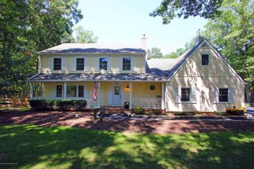 671 Kings Hwy, Leonardo, NJ 07737-1812
