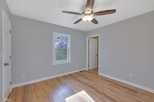 976 Pinehurst Dr, Smyrna GA  30080-4225 exterior