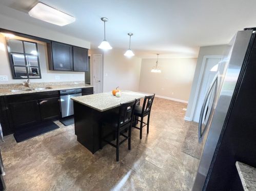 1264 Quail Dr, Bradley, IL 60915-1343