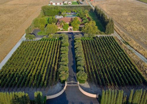 11202 Micke Grove Rd, Lodi, CA 95240-9405