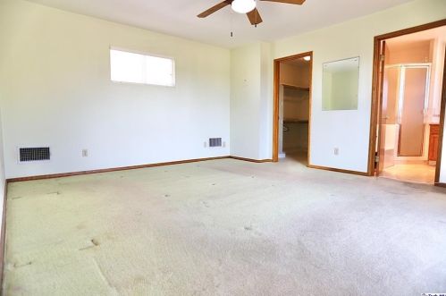 257 Cumberland Rd, Glendale CA  91202-1342 exterior