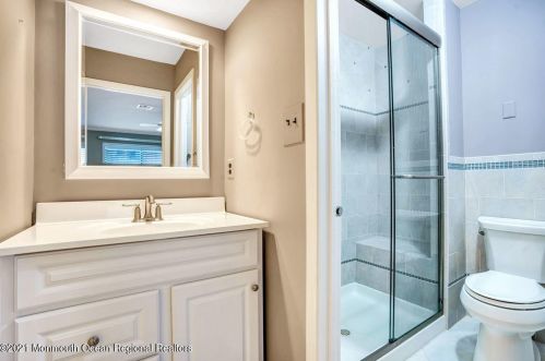 3 Manchester Ct, Tinton Falls NJ 07701-5492 exterior