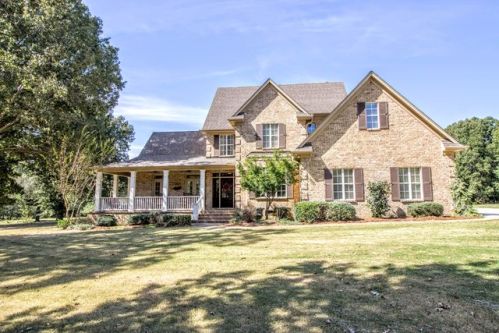 5925 Slocum Trl, Hernando, MS 38632-8232