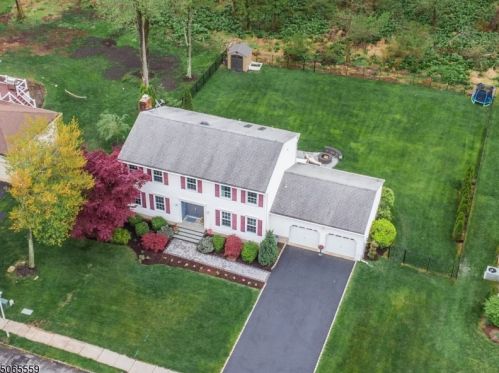 23 Fox Run, Parsippany, NJ 07834-3025