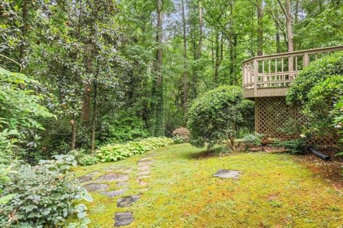 152 Burdette Rd, Atlanta GA  30327-4804 exterior