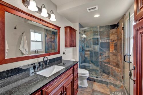 6236 Woodsboro Ave, Anaheim CA  92807-2347 exterior