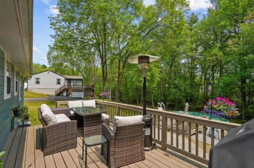338 Camp Dixie Rd, Glocester RI  02859-2807 exterior