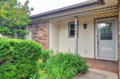 6245 Skylark Ln, Fort Worth TX  76148-3346 exterior