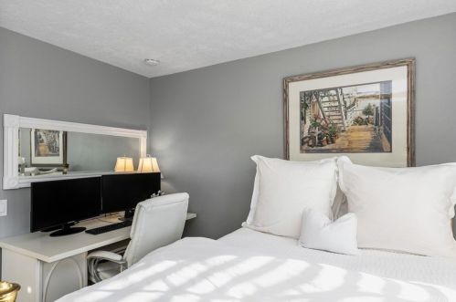 16 Chenile, Irvine CA  92614-7528 exterior