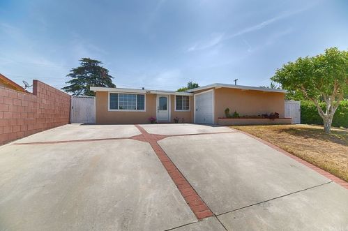5214 Hyacinth Ave, Irwindale, CA 91702