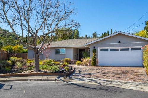 9 Alasdair Ct, San Rafael, CA 94903-3701