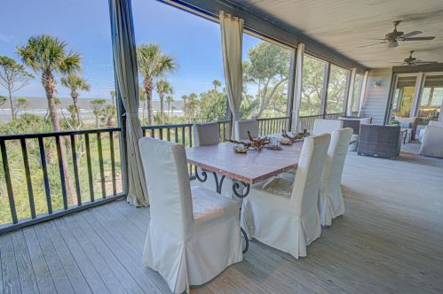 367 Pelican Flight Dr, Isle Of Palms SC  29451-9411 exterior