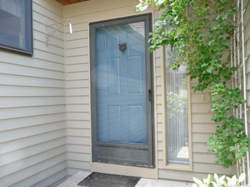 8 Arrowwood Ct, Granby, CT 06035-2414