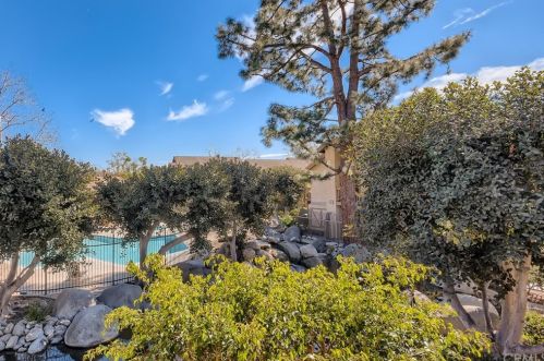 207 Orange Blossom, Irvine CA  92618-4433 exterior