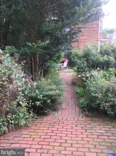 444 Kings Hwy, Haddonfield NJ  08033-2106 exterior