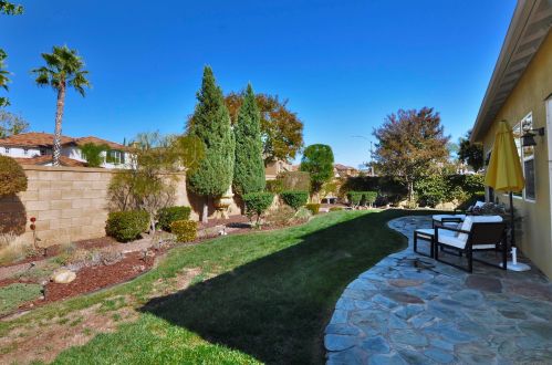 33770 Summit View Pl, Temecula CA  92592-5636 exterior