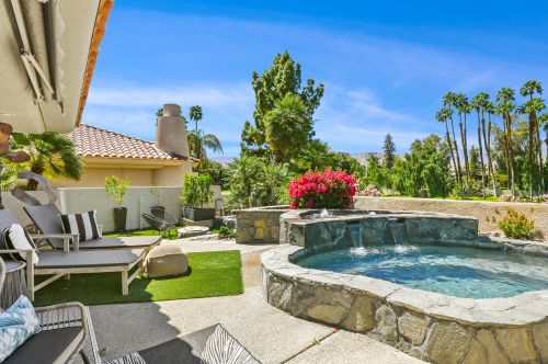 33 Kavenish Dr, Rancho Mirage, CA 92270-3253