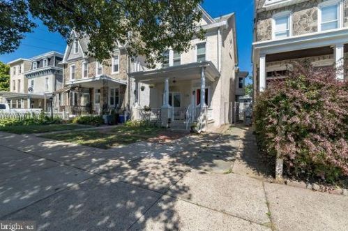 468 Lyceum Ave, Philadelphia, PA 19128-3419