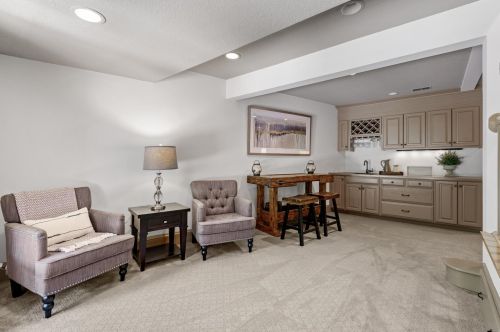 12055 Gantry Ct, Saint Paul MN  55124-6200 exterior