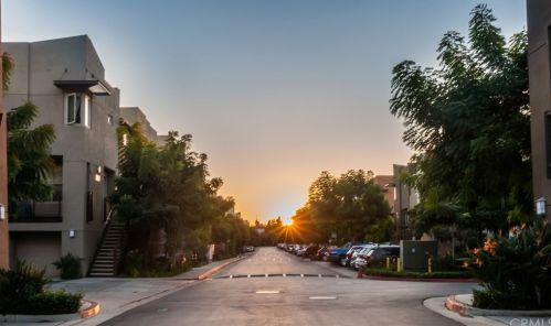 5402 149th Pl, Hawthorne CA  90250-9451 exterior